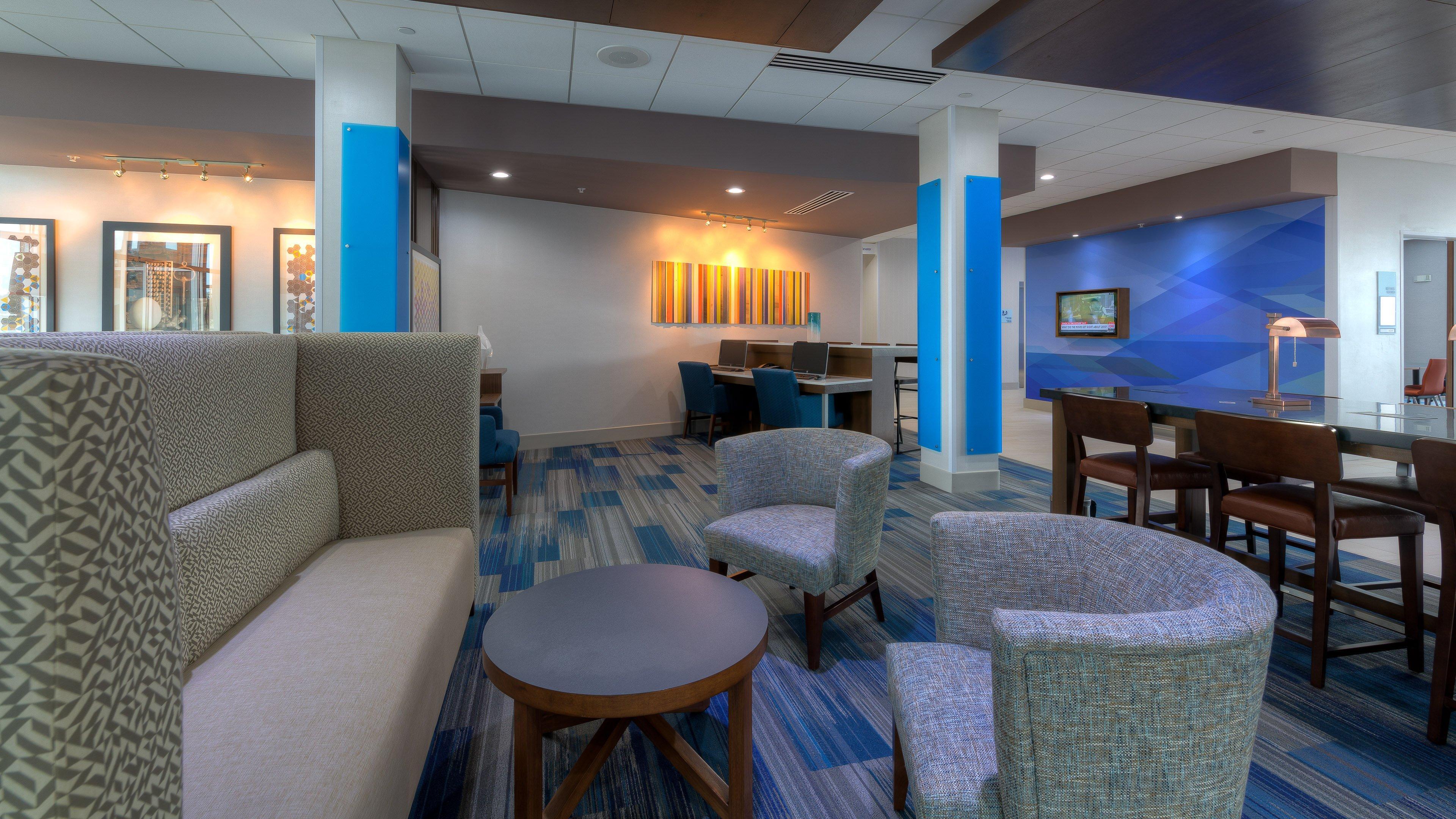 Holiday Inn Express & Suites Tulsa Midtown By Ihg Exterior photo